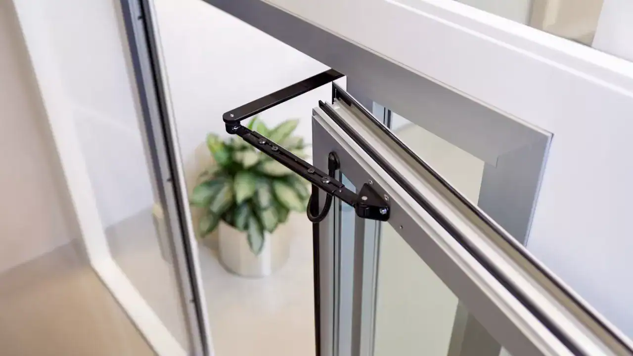 Automatic sliding door operators Automatic Bi-fold or sliding door operators